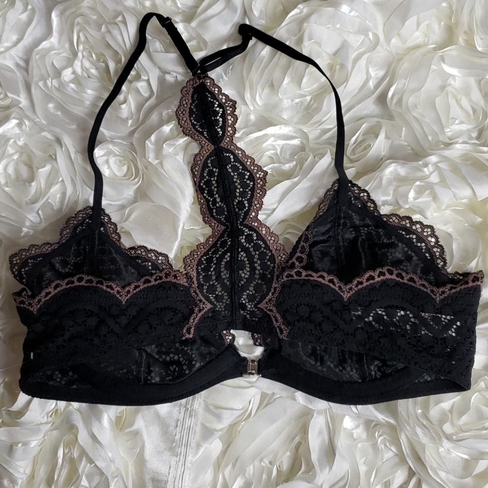 NWOT lot of 5 bras AERIE, FREE PEOPLE msrp $120 - Picture 3 of 7